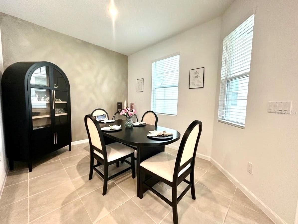 Separate dining room - 1123 BOARDWALK PL, KISSIMMEE