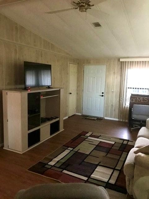 Manufactured Home at 312 MARINER DR, NORTH PORT, photo 5 of 30