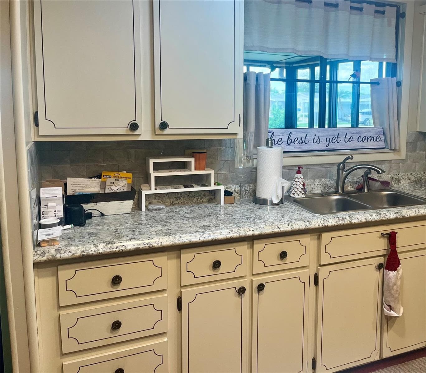 Manufactured Home at 312 MARINER DR, NORTH PORT, photo 7 of 30
