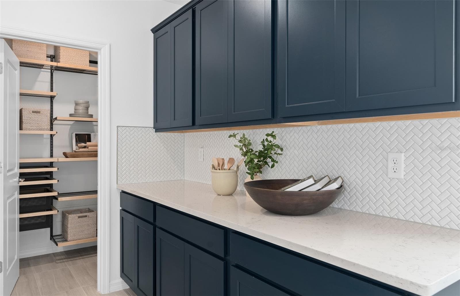 Model Home Design Only. Pictures and furnishings are for illustrative purposes only. Elevations, colors and options may vary. Furniture is for model home staging only.? - 5088 SHRUB LEAF ALLEY, ST CLOUD