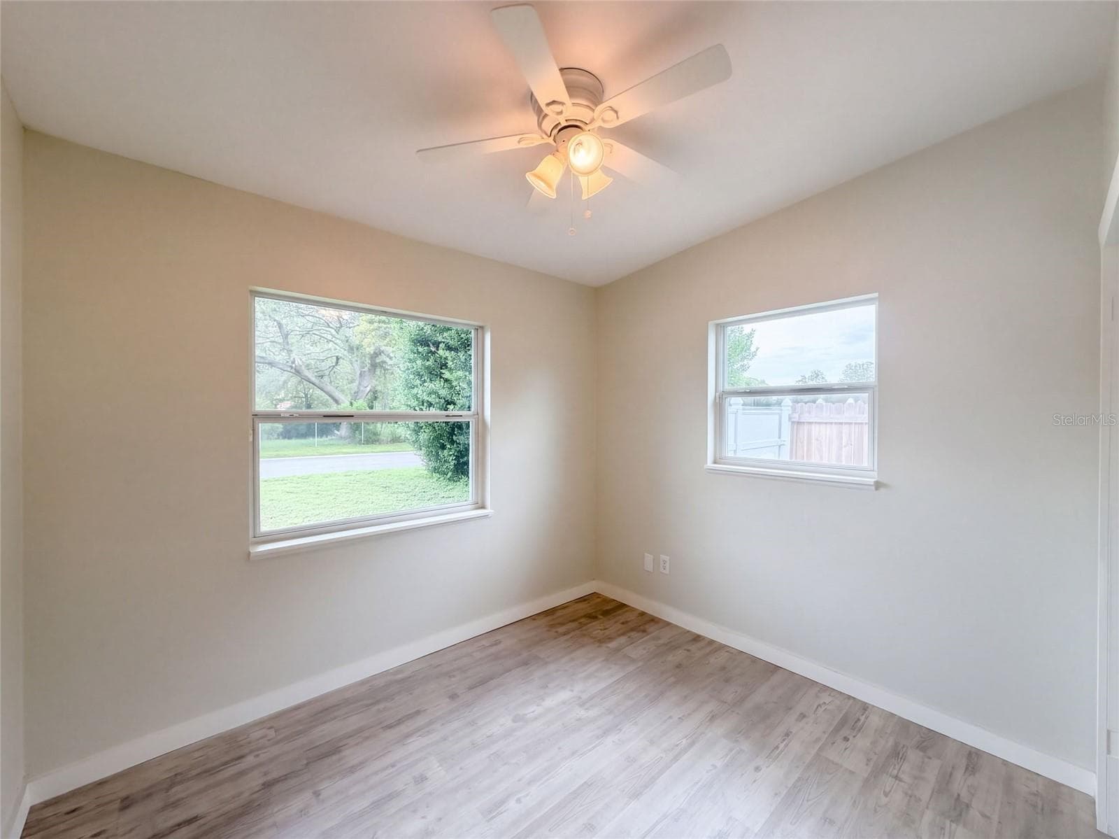 Single Family Residence at 1371 JEFFORDS ST, CLEARWATER, photo 14 of 23