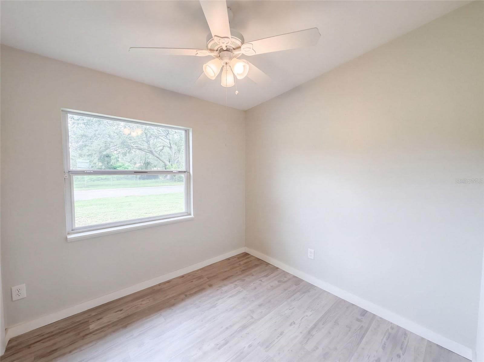 Single Family Residence at 1371 JEFFORDS ST, CLEARWATER, photo 16 of 23