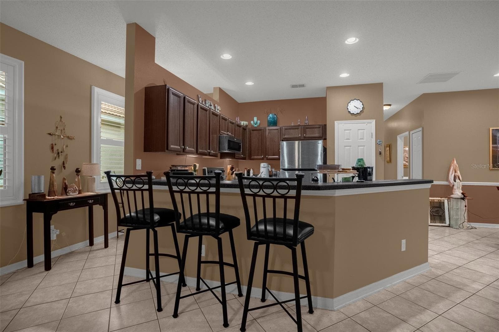 Single Family Residence at 8002 SAINT ANDREWS WAY, MOUNT DORA, photo 10 of 31