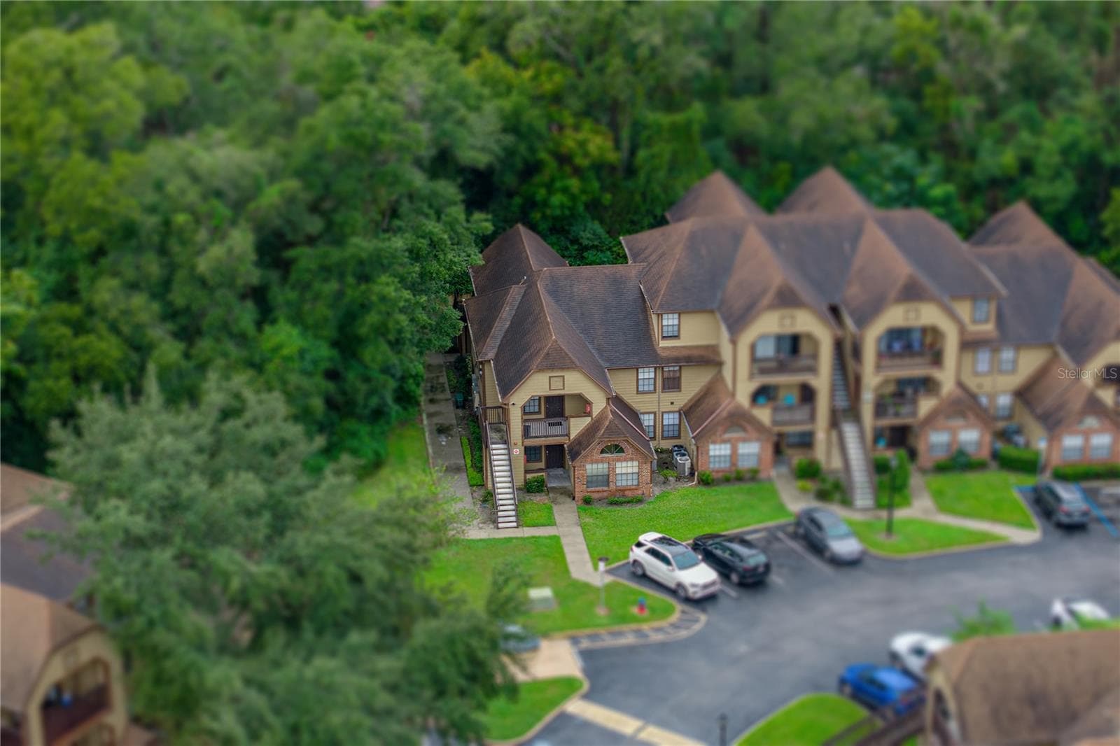 485 FORESTWAY CIR #101