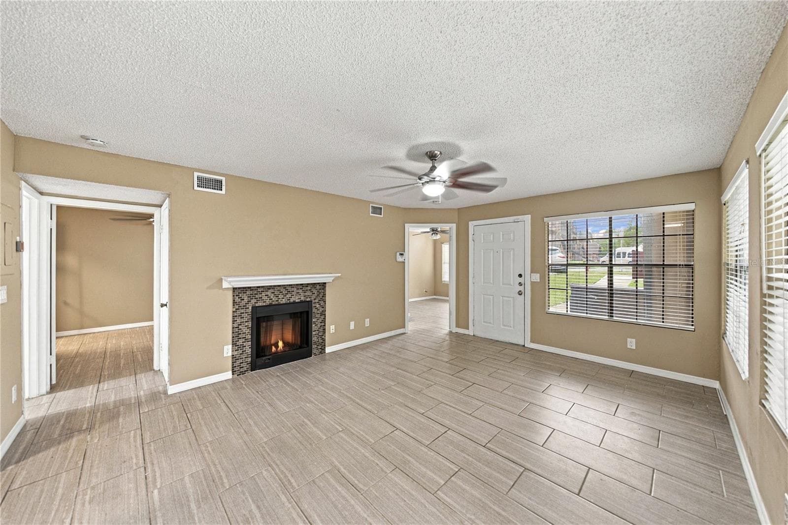 Living Room - 485 FORESTWAY CIR #101, ALTAMONTE SPRINGS