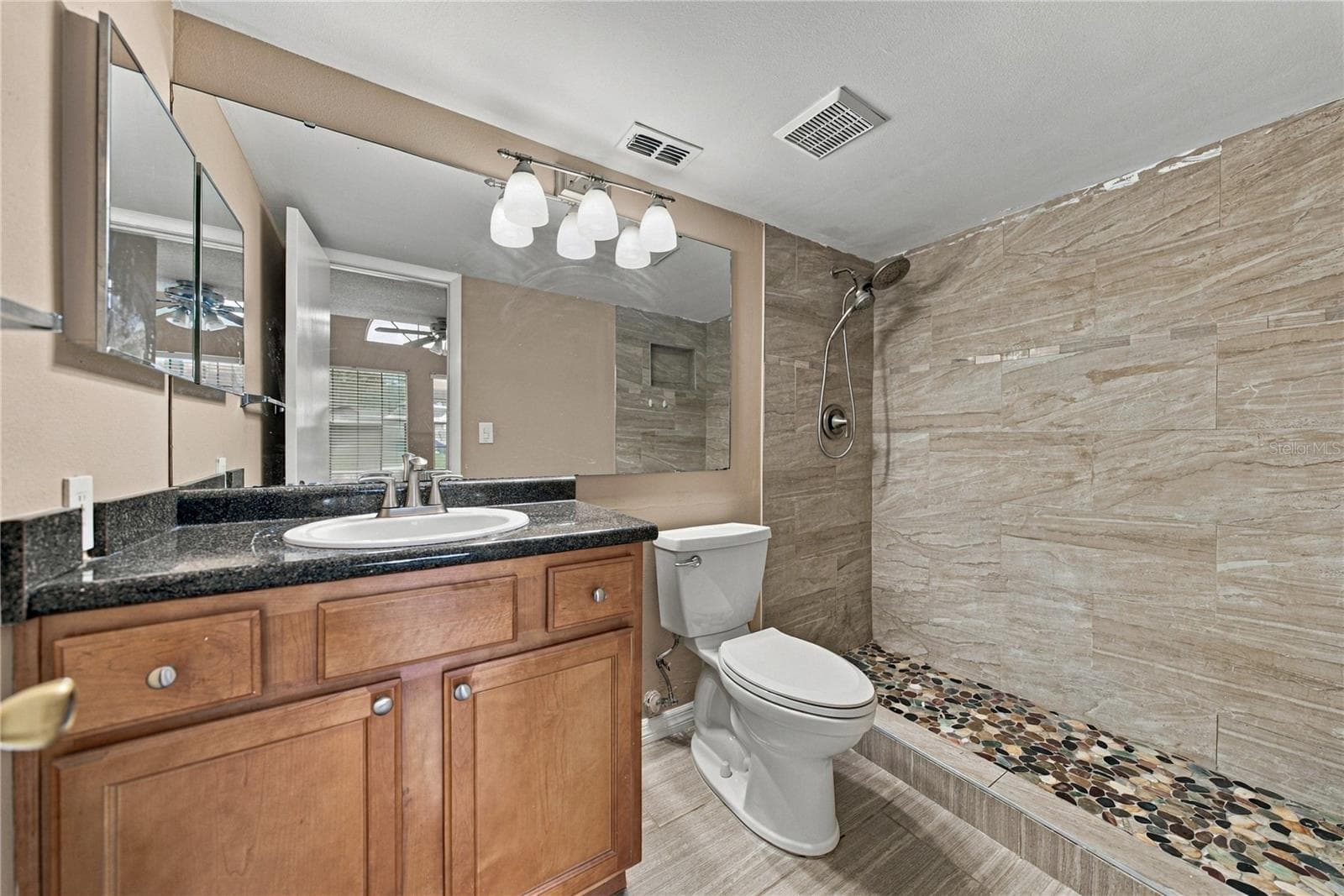 Condominium at 485 FORESTWAY CIR #101, ALTAMONTE SPRINGS, photo 16 of 35