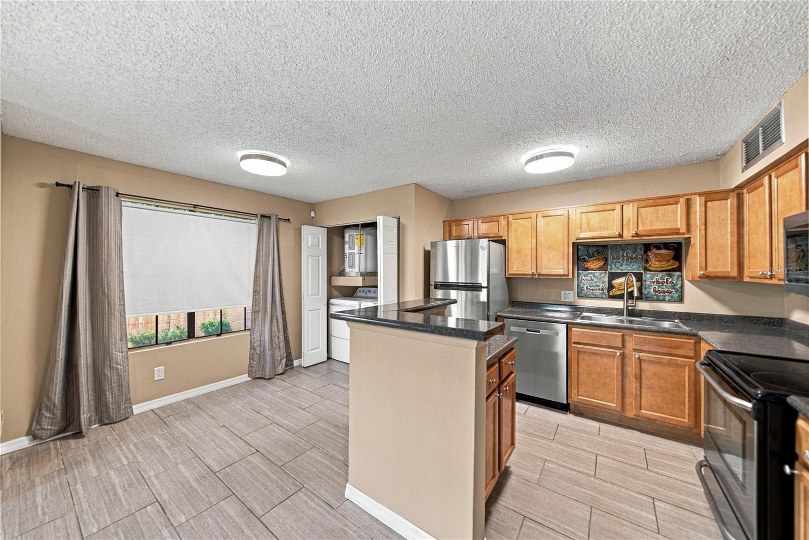 Condominium at 485 FORESTWAY CIR #101, ALTAMONTE SPRINGS, photo 25 of 35