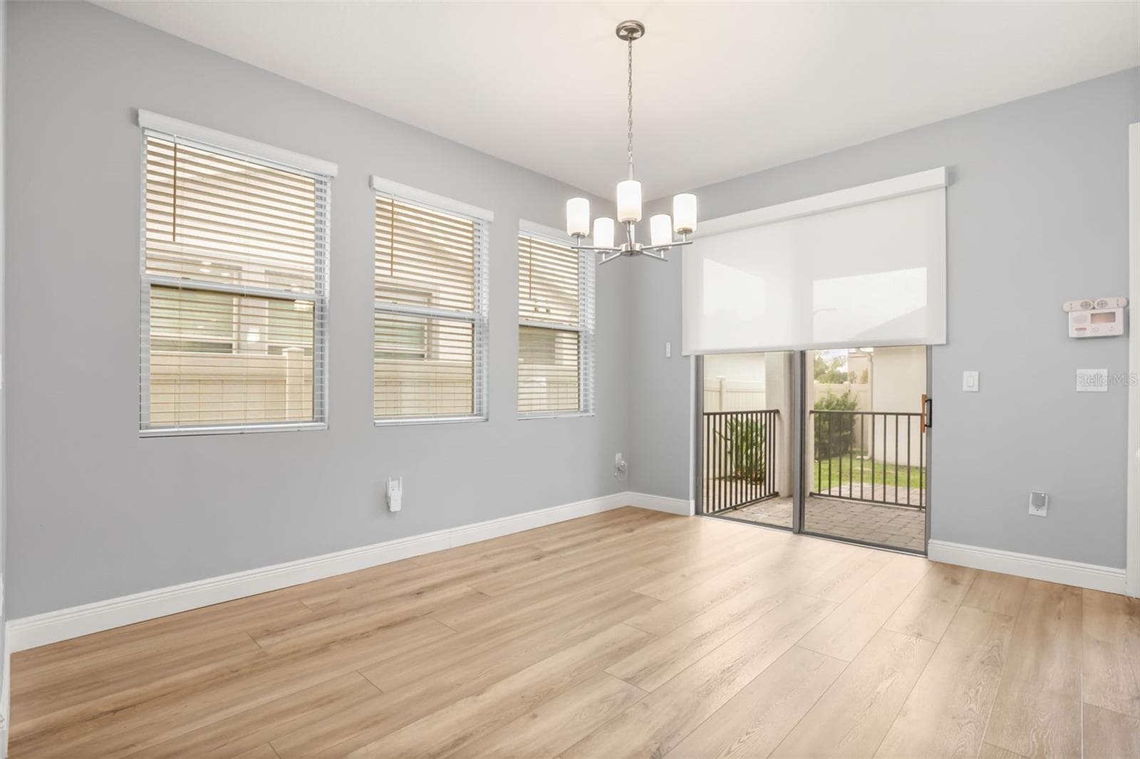 Single Family Residence at 154 WOODED VINE DR, WINTER SPRINGS, photo 5 of 48