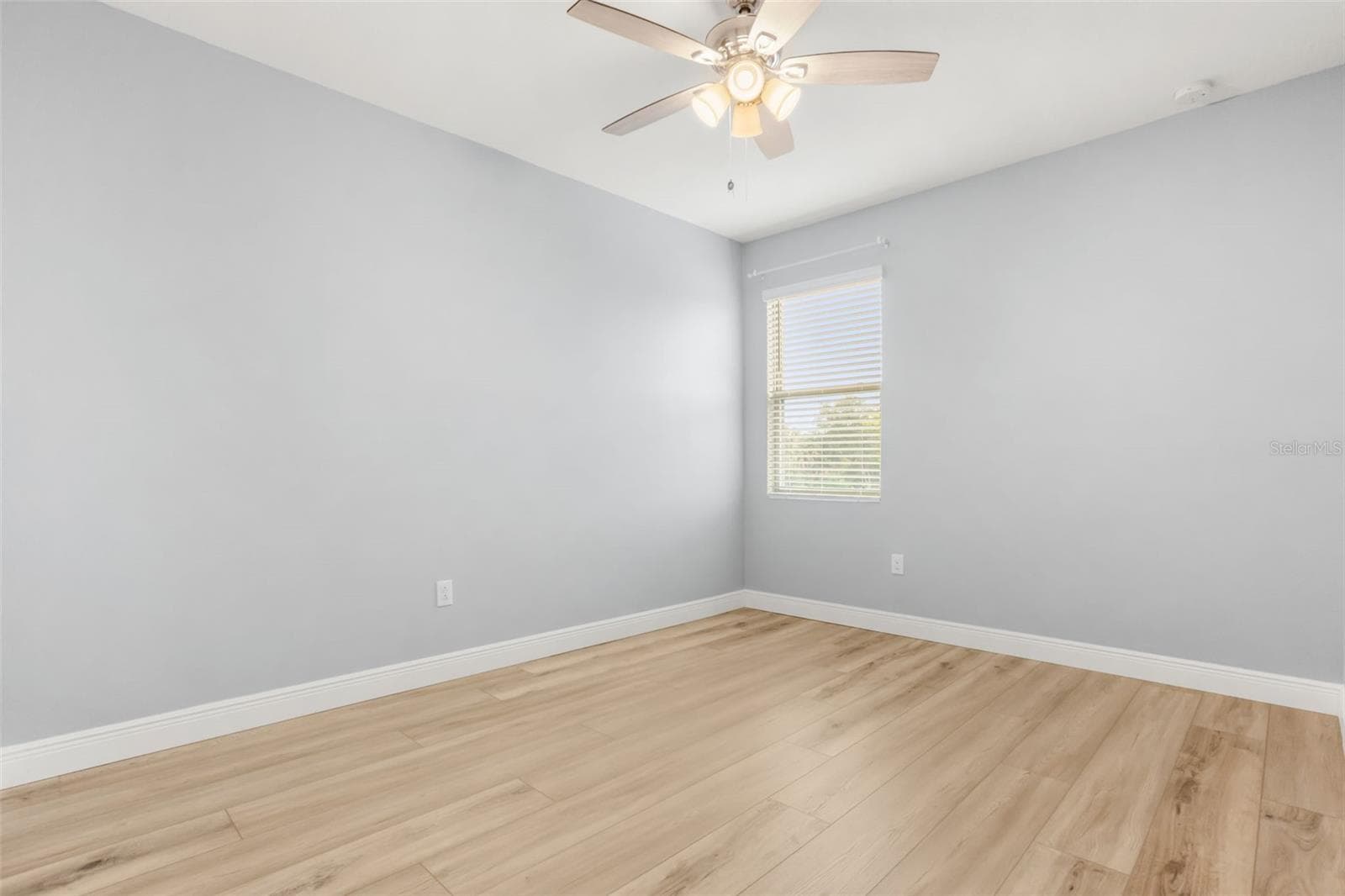 Single Family Residence at 154 WOODED VINE DR, WINTER SPRINGS, photo 11 of 48
