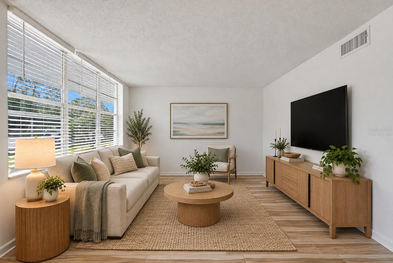 Virtually Staged - 4720 LOCUST ST NE #120, ST PETERSBURG