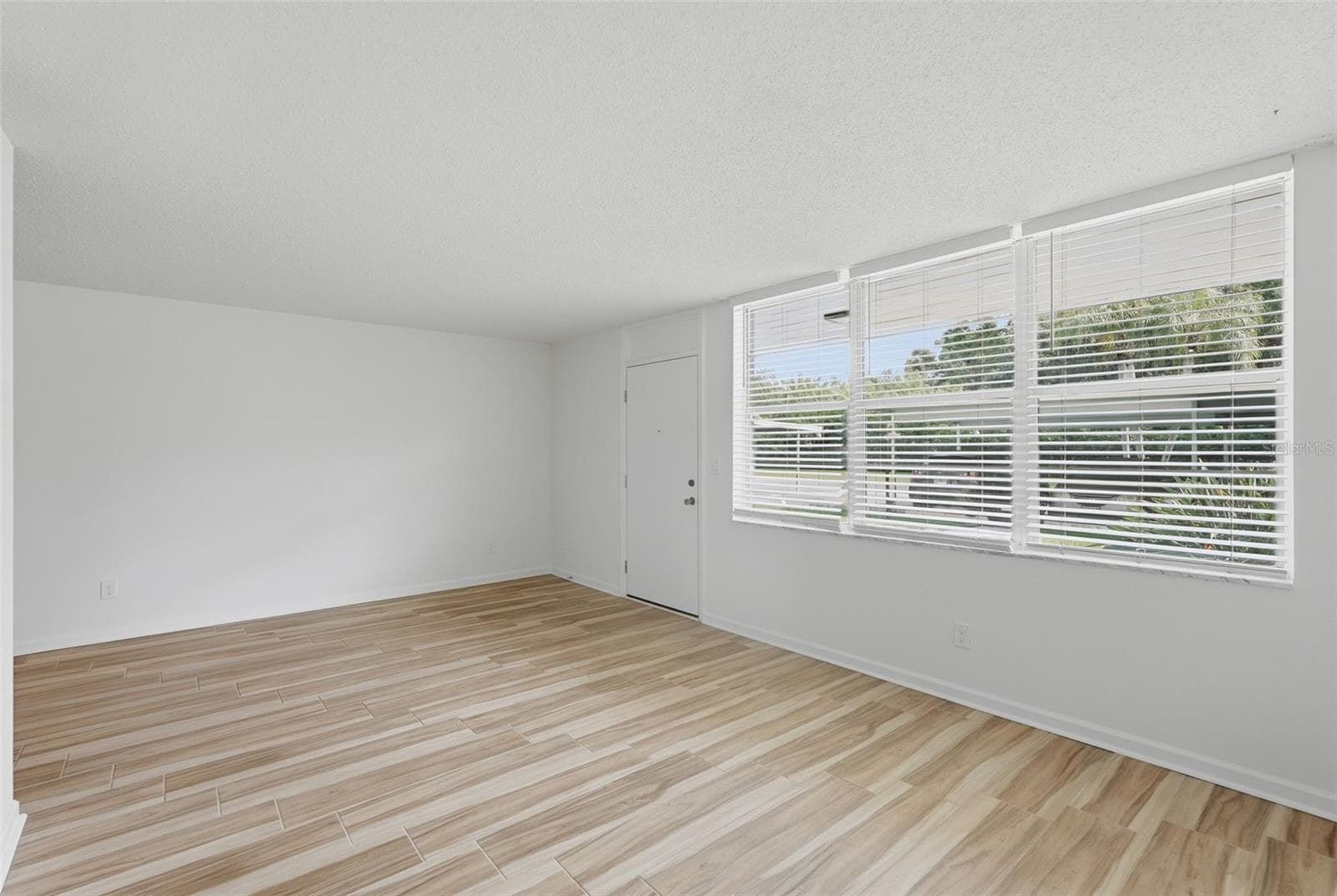Condominium at 4720 LOCUST ST NE #120, ST PETERSBURG, photo 5 of 25