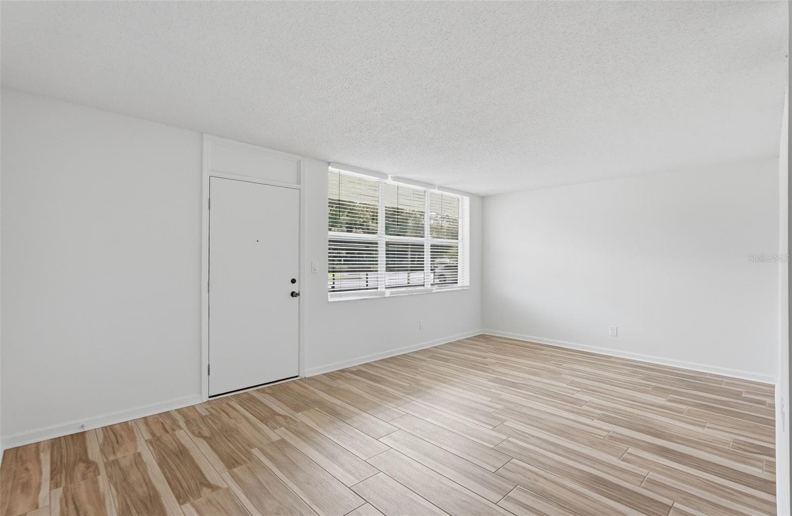 Condominium at 4720 LOCUST ST NE #120, ST PETERSBURG, photo 7 of 25