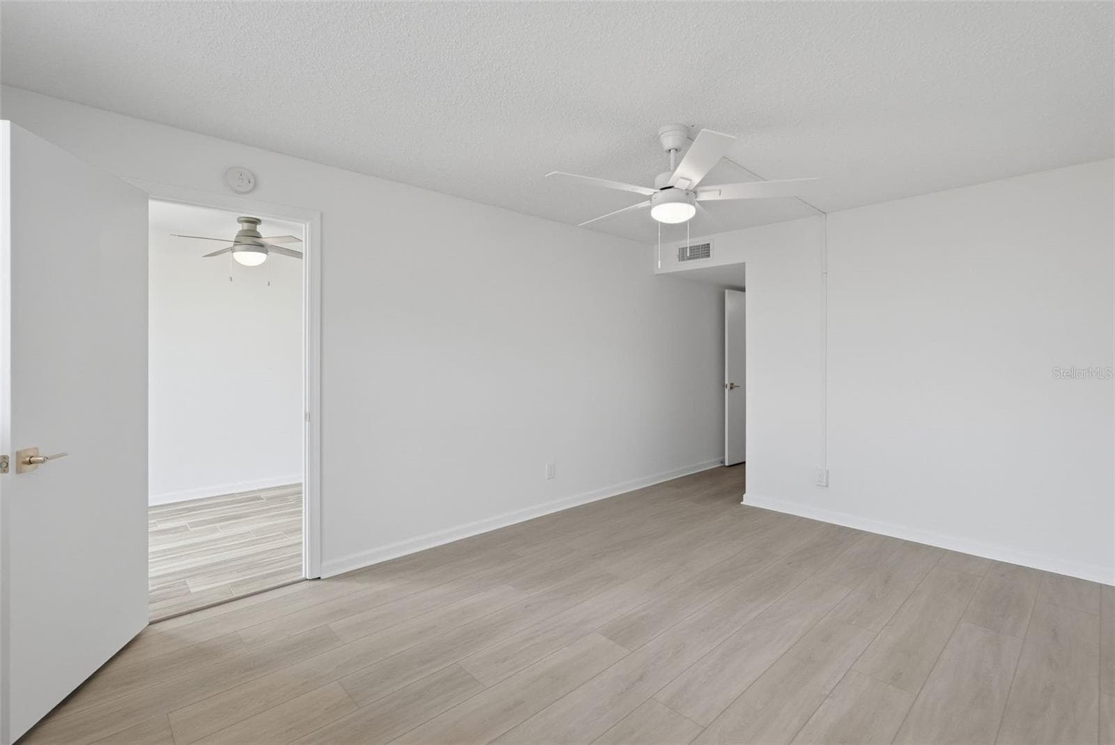 Condominium at 4720 LOCUST ST NE #120, ST PETERSBURG, photo 16 of 25
