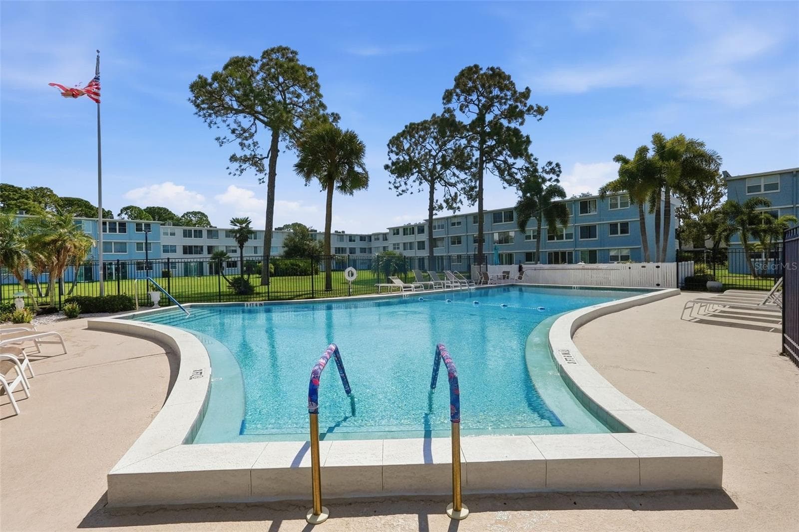 Condominium at 4720 LOCUST ST NE #120, ST PETERSBURG, photo 22 of 25