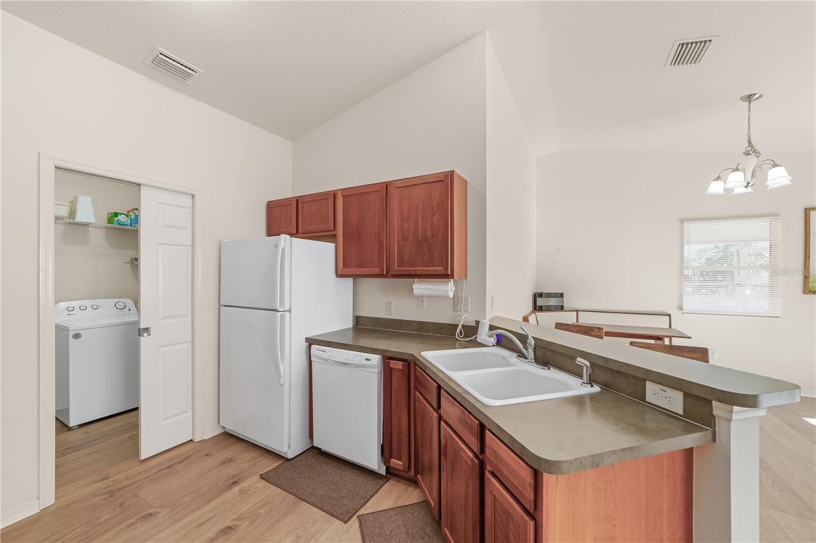 Villa at 2016 PEACEFUL PL, THE VILLAGES, photo 19 of 33