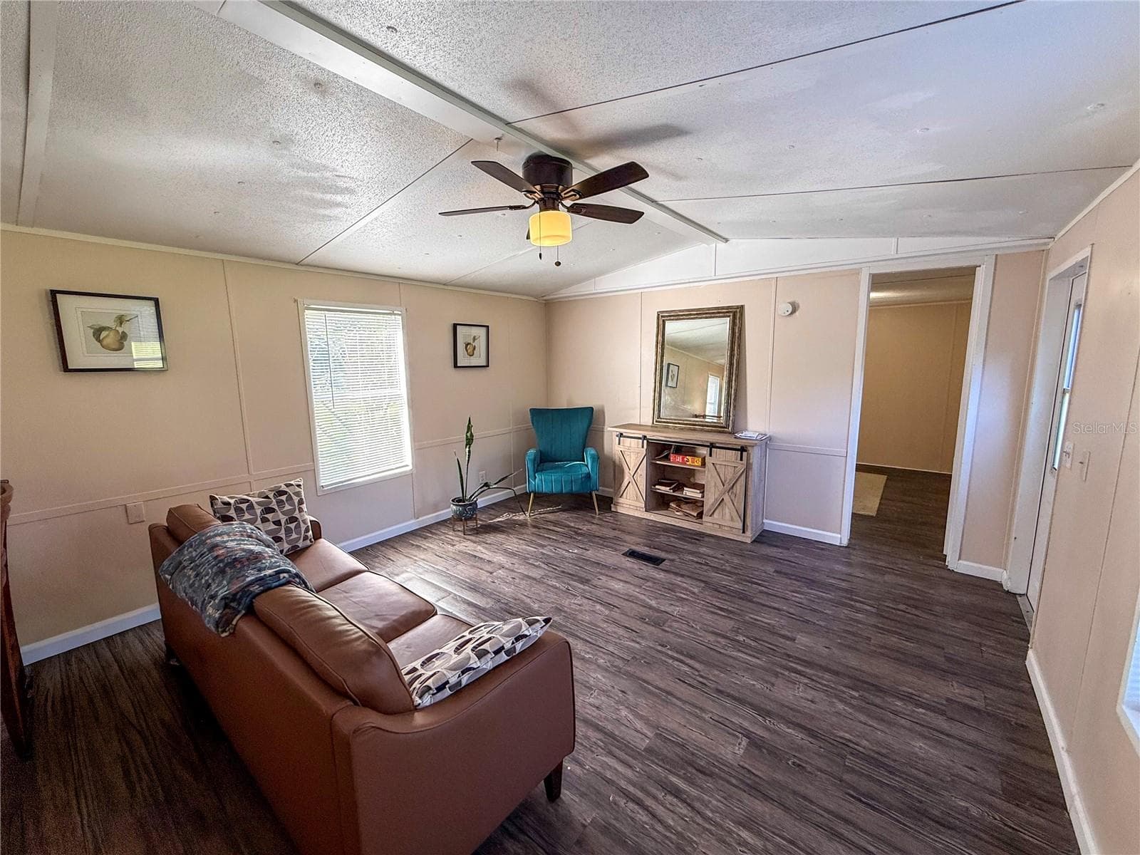 Manufactured Home at 24325 SW 46TH AVE, NEWBERRY, photo 7 of 24