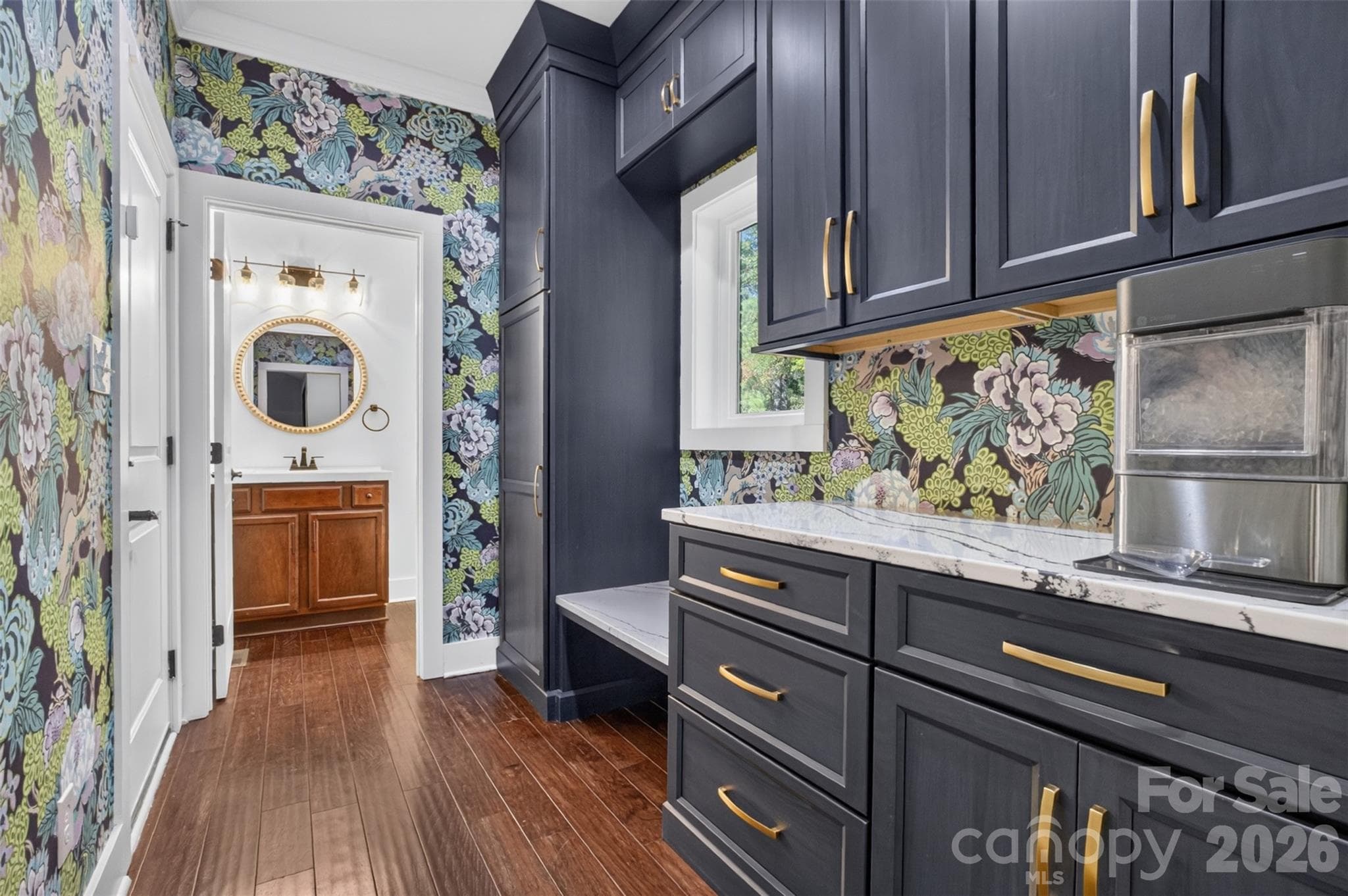 Entry from garage/ mudroom - 8268 Aeromarine Boulevard, Catawba