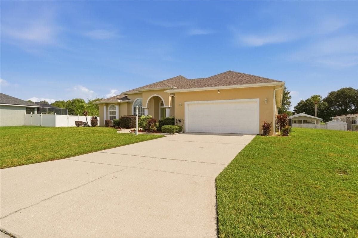 Driveway - 7380 BENT GRASS DR, WINTER HAVEN