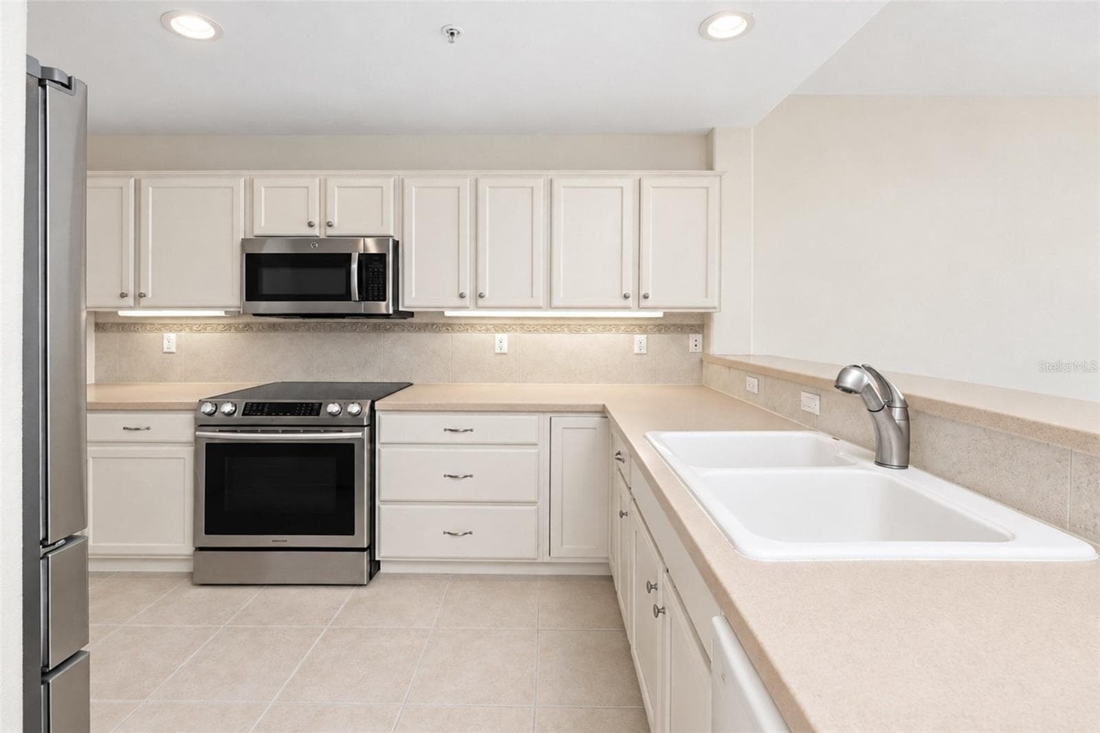 Condominium at 10055 LINKS LN #406, ROTONDA WEST, photo 23 of 100