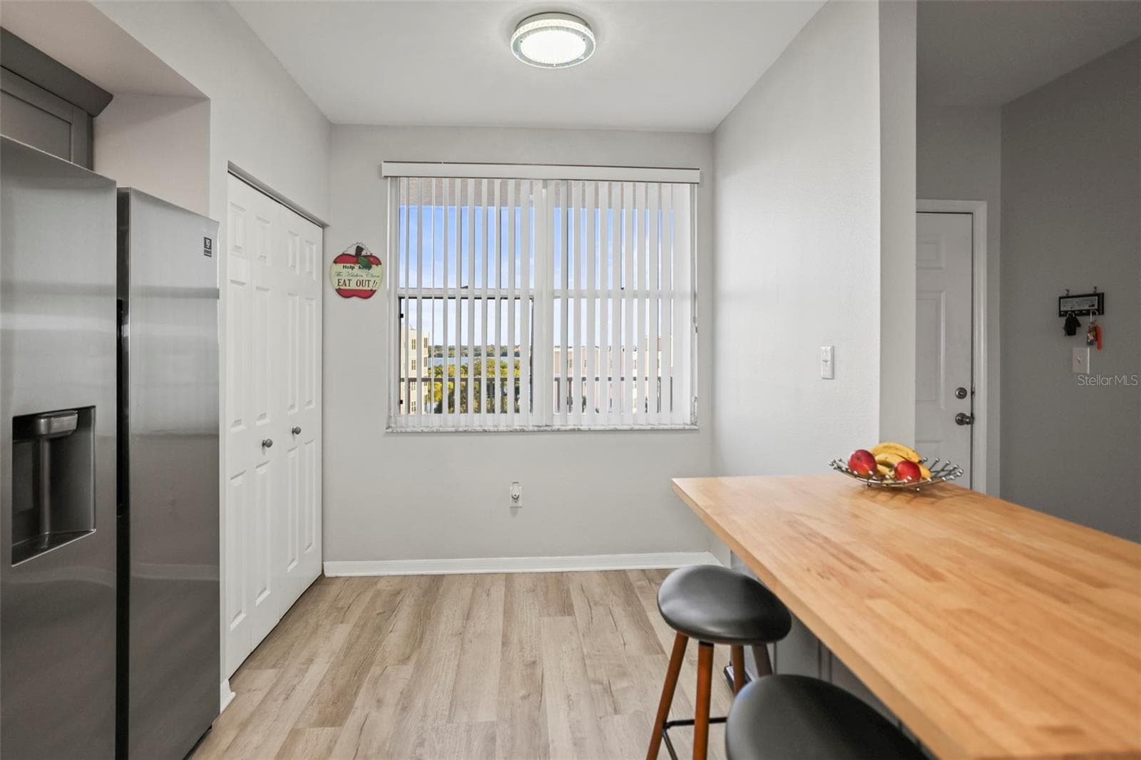 Condominium at 6495 SHORELINE DR #8502, ST PETERSBURG, photo 9 of 66