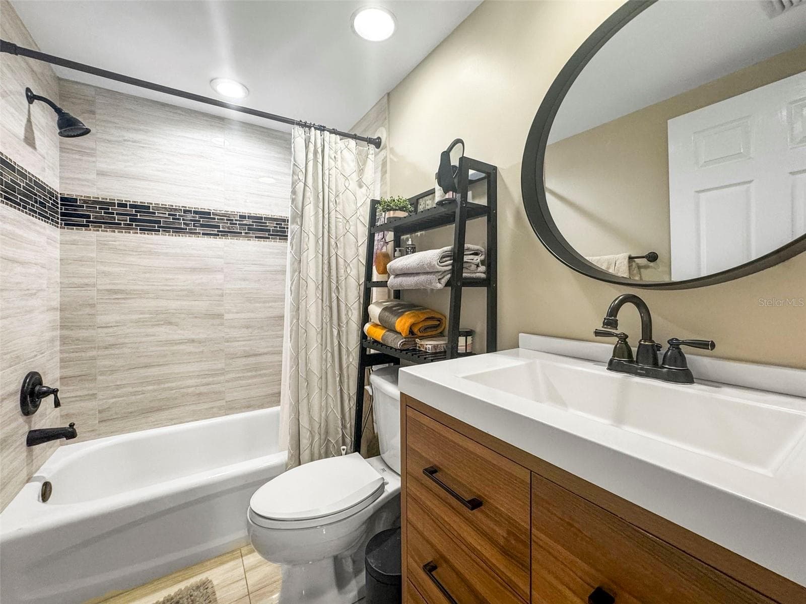 Condominium at 6495 SHORELINE DR #8502, ST PETERSBURG, photo 42 of 66