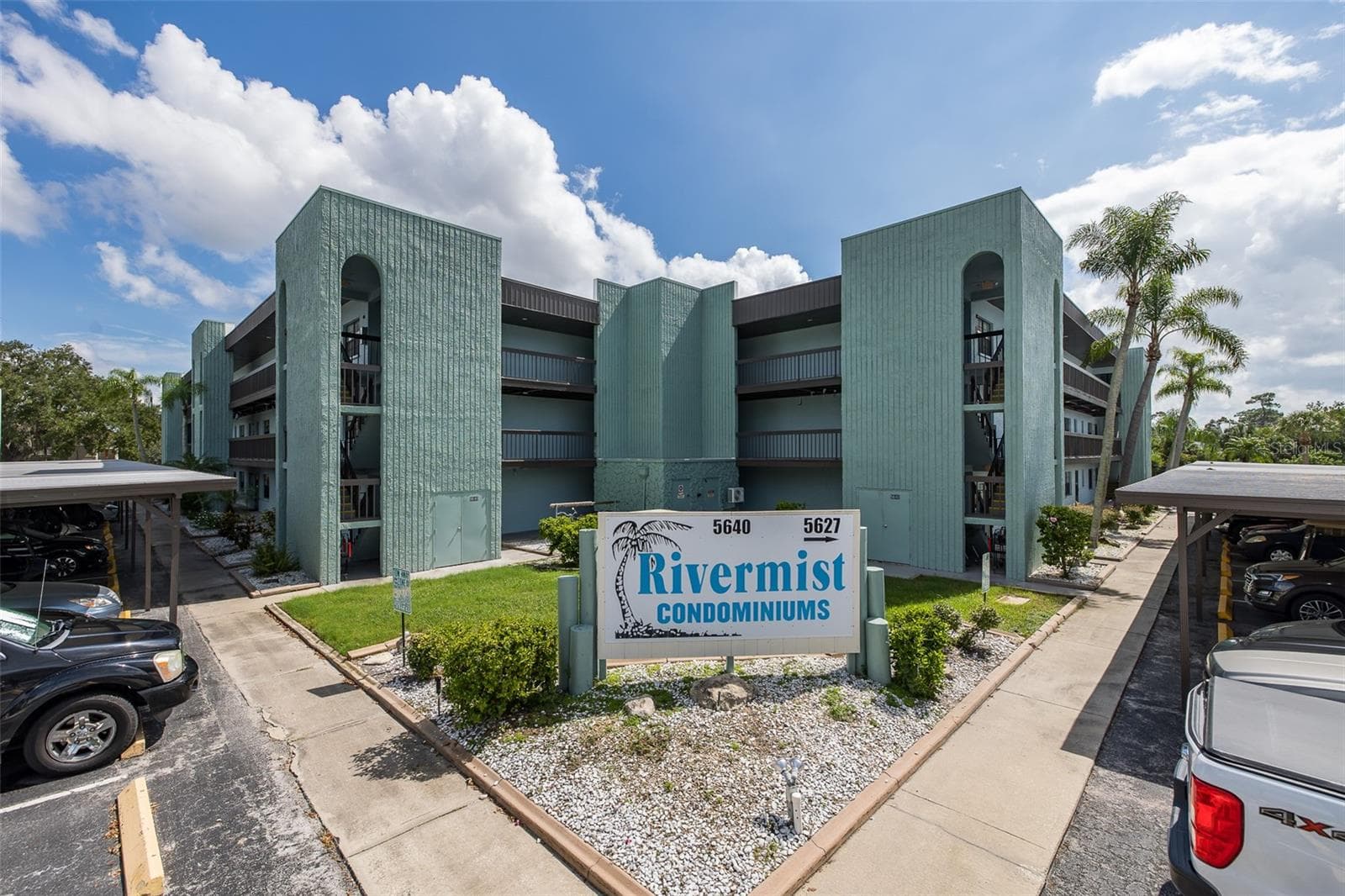 Condominium at 5640 FERGUSON CT #2209, NEW PORT RICHEY, photo 2 of 47