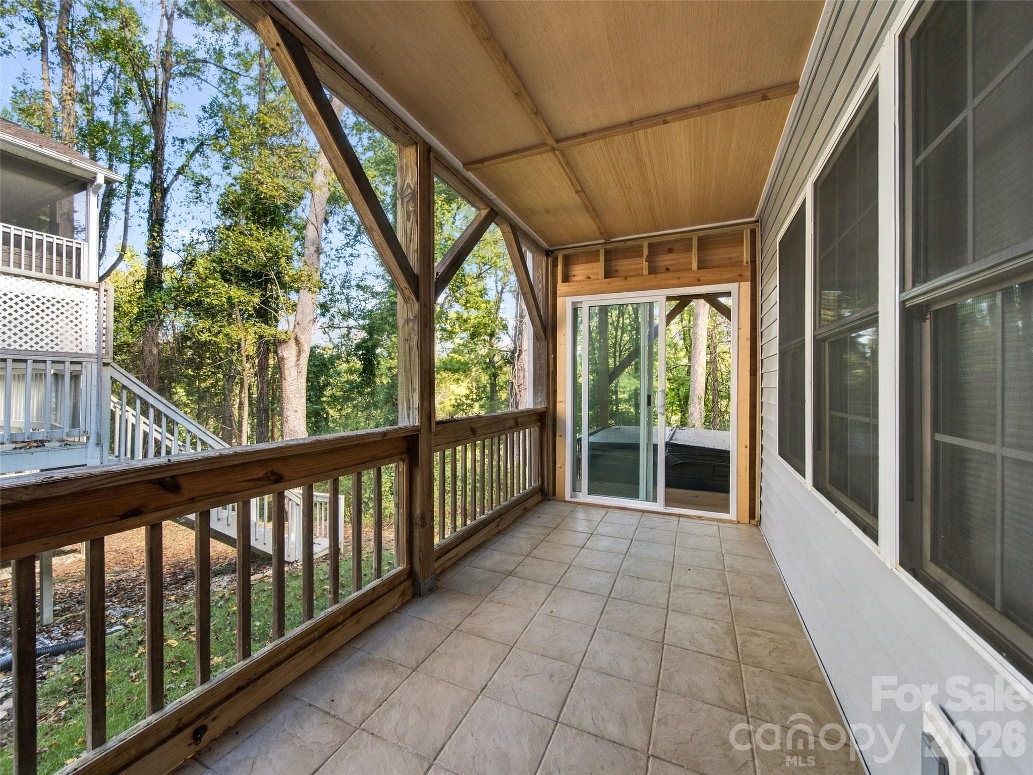 Screened Porch - 317 Ewarts Hill Road, Hendersonville