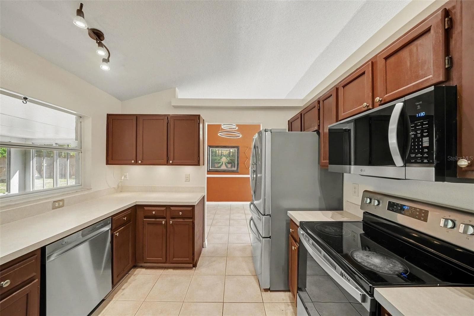 Single Family Residence at 1219 MAYBROOK ST, APOPKA, photo 15 of 33
