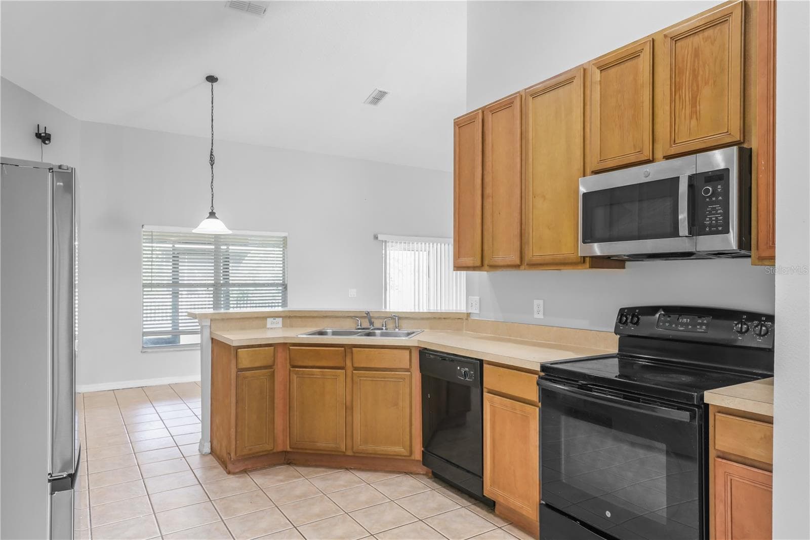 Single Family Residence at 2264 VIEHMAN TRL, KISSIMMEE, photo 6 of 18