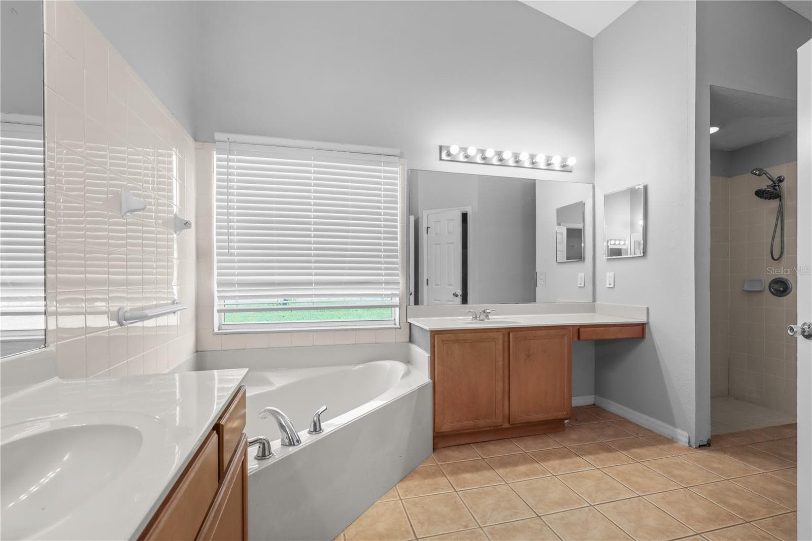 Single Family Residence at 2264 VIEHMAN TRL, KISSIMMEE, photo 15 of 18
