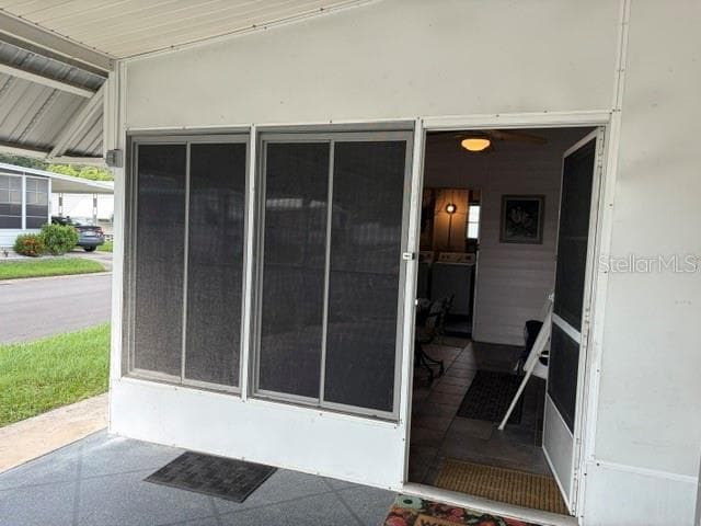 Mobile Home at 10493 PEACEFUL DR, LARGO, photo 6 of 32
