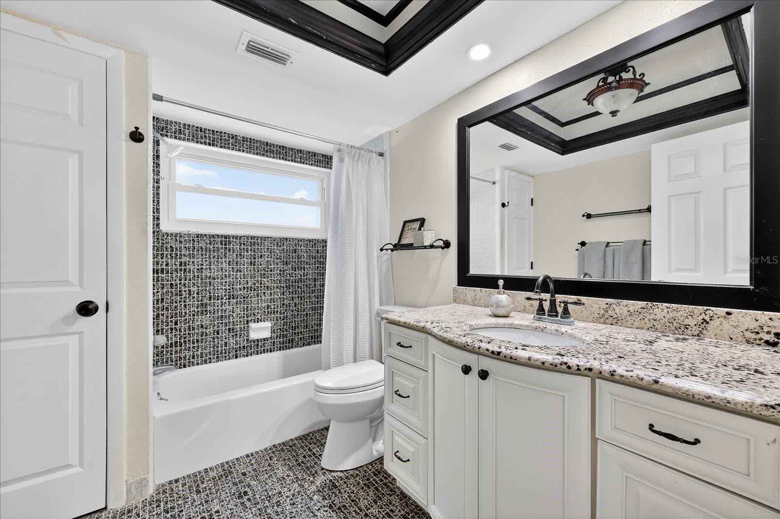 Condominium at 5020 BRITTANY DR S #322, ST PETERSBURG, photo 23 of 45