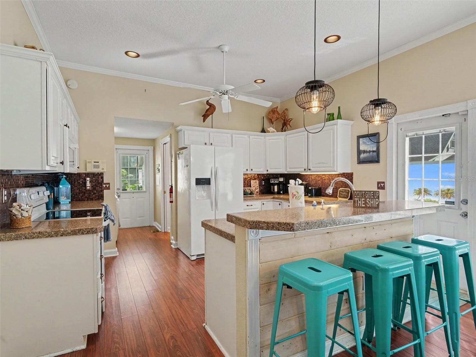 Kitchen - 1529 1ST AVE W, BRADENTON