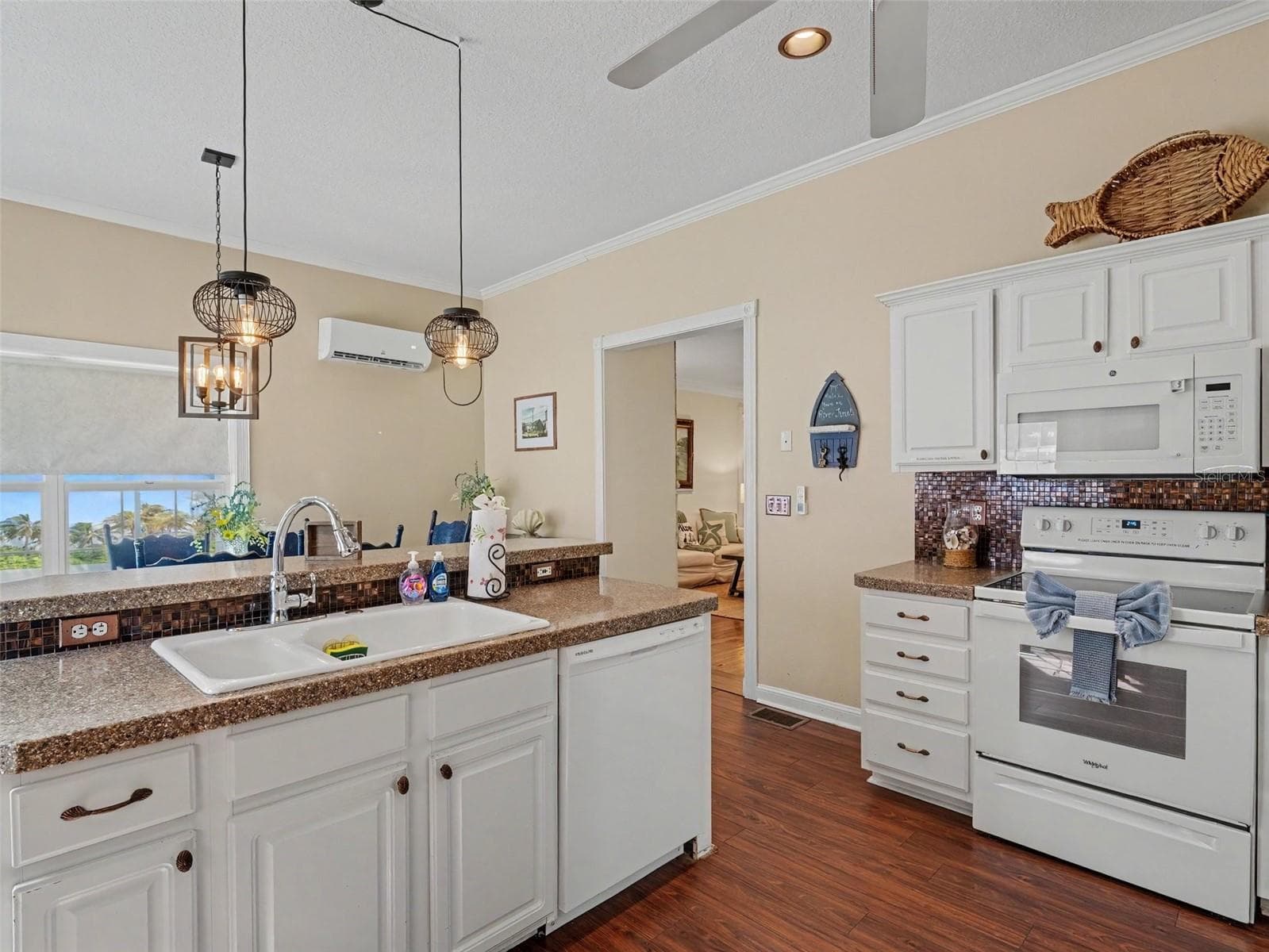 Kitchen - 1529 1ST AVE W, BRADENTON