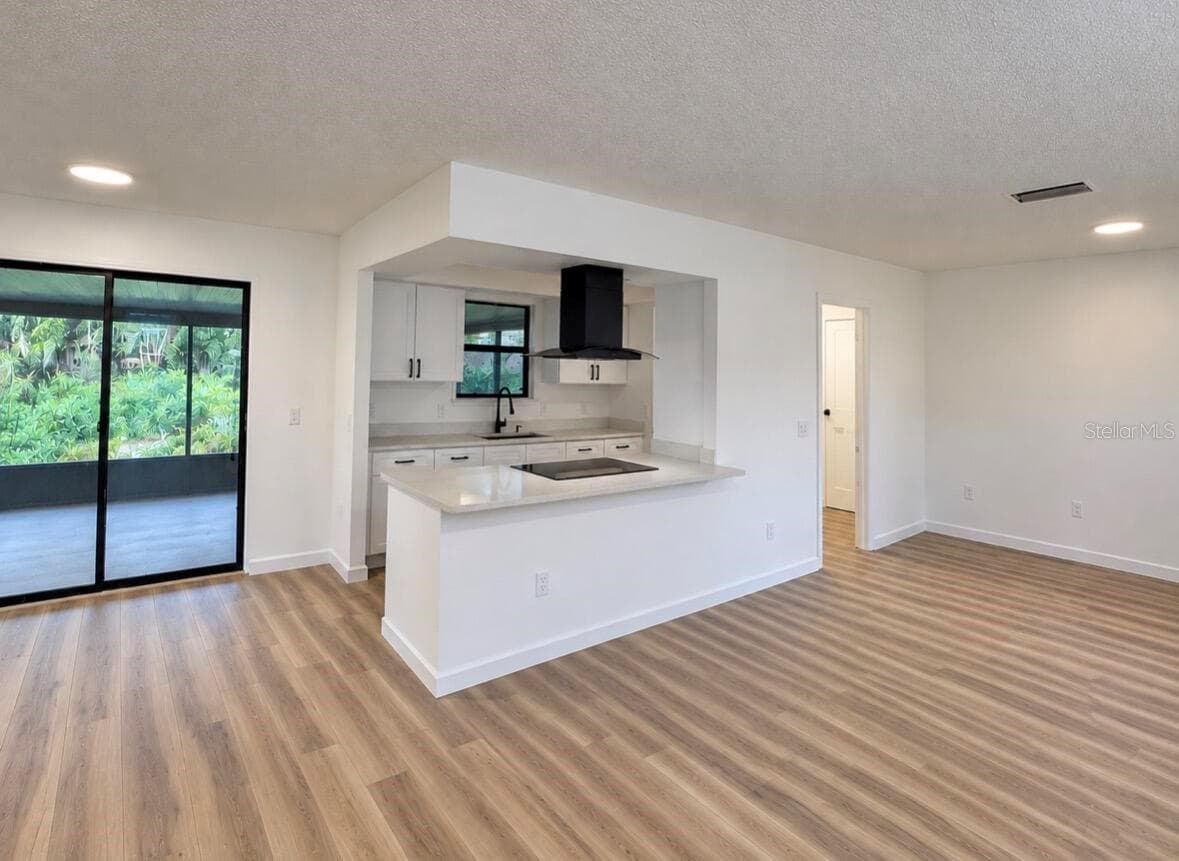 Single Family Residence at 5115 GREENGLEN LN, LAKELAND, photo 9 of 9