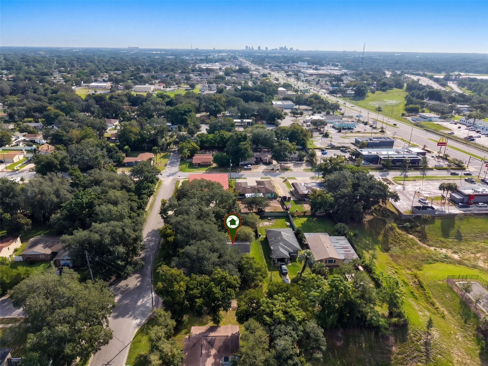 Single Family Residence at 819 KIRK ST, ORLANDO, photo 4 of 12