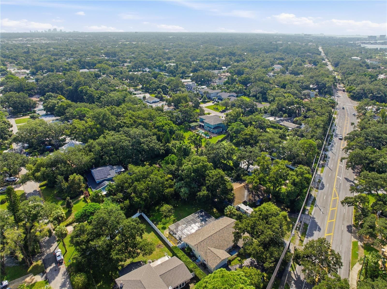 Single Family Residence at 2015 PARK ST N, ST PETERSBURG, photo 46 of 52