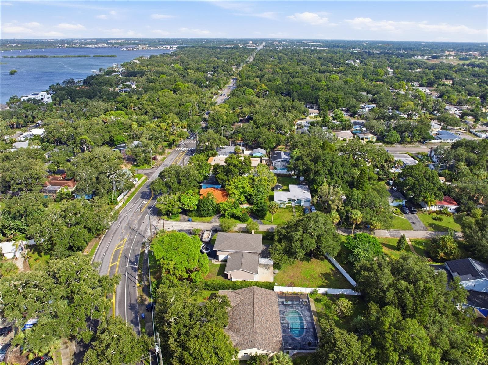 Single Family Residence at 2015 PARK ST N, ST PETERSBURG, photo 50 of 52