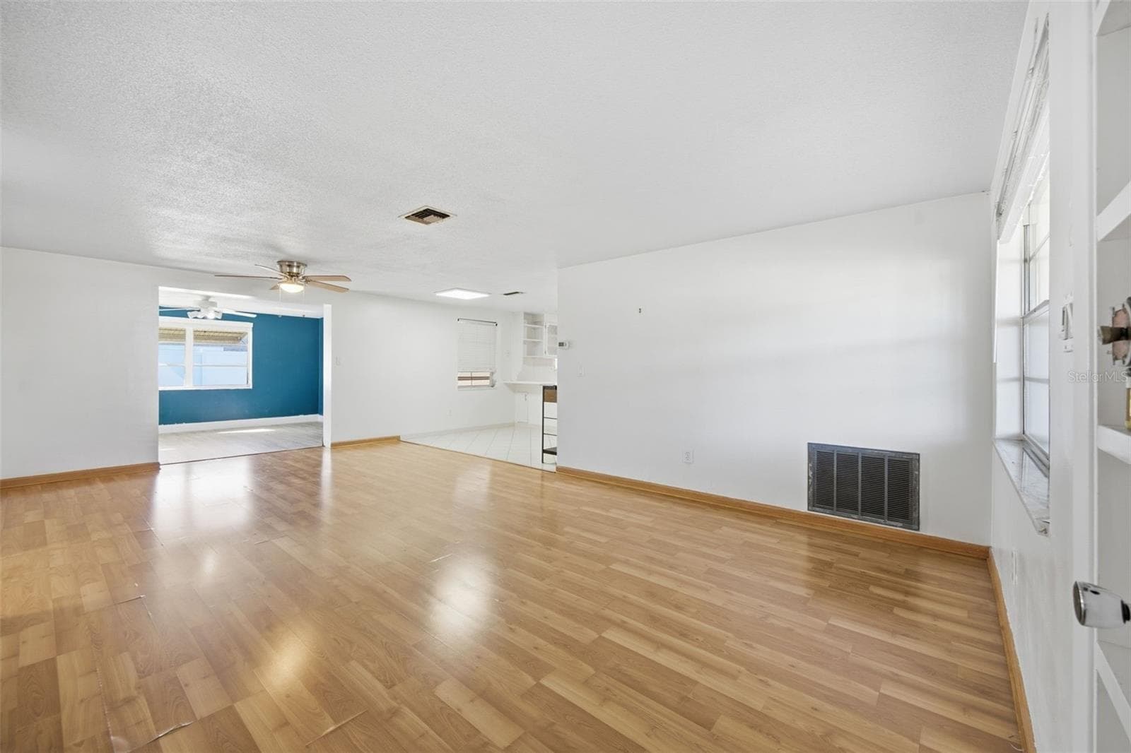Single Family Residence at 4030 CLUSTER DR, HOLIDAY, photo 6 of 45