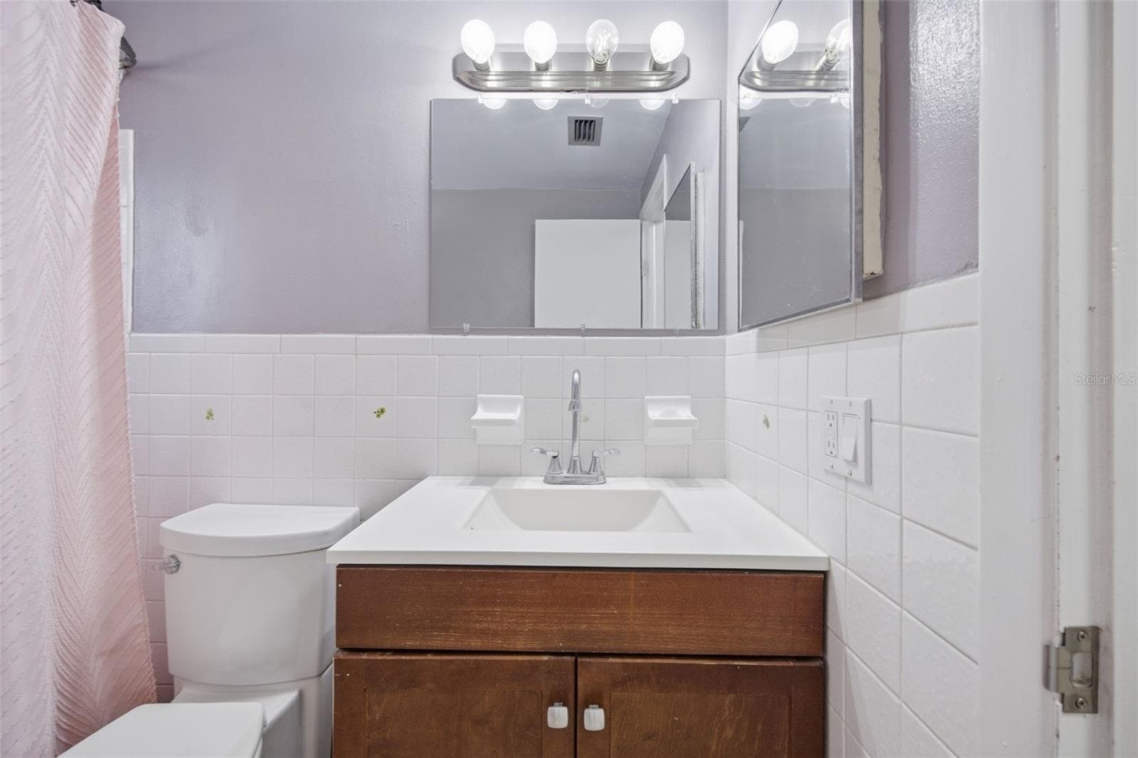 Single Family Residence at 4030 CLUSTER DR, HOLIDAY, photo 23 of 45