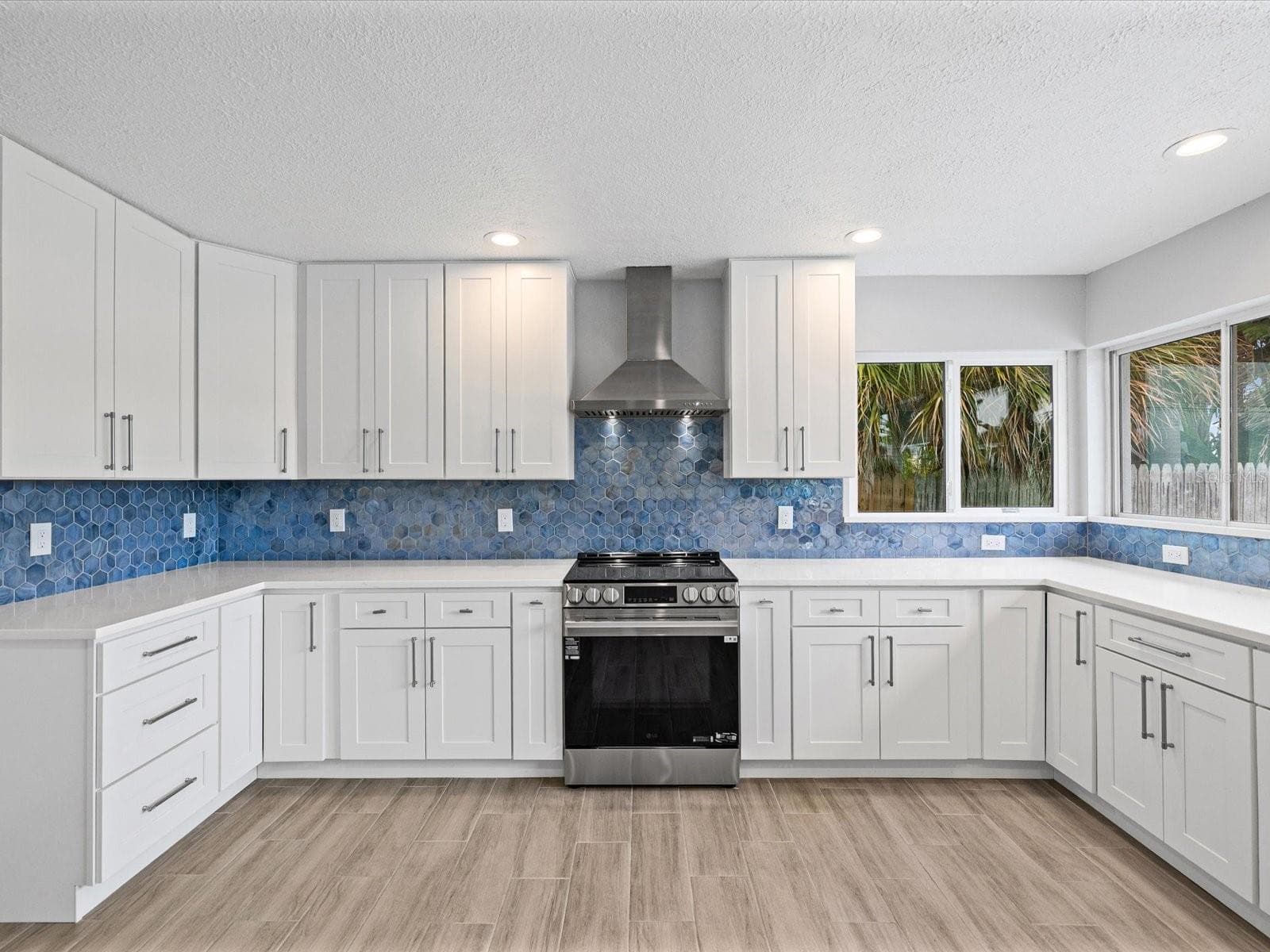 Single Family Residence at 529 80TH AVE, ST PETE BEACH, photo 10 of 40