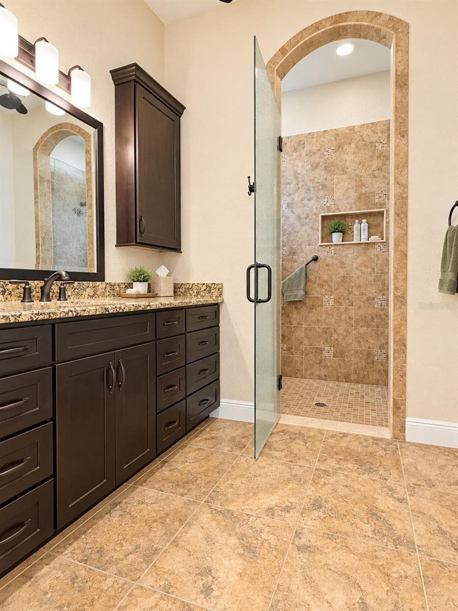 Single Family Residence at 520 HOMECOMING WAY, POLK CITY, photo 15 of 72