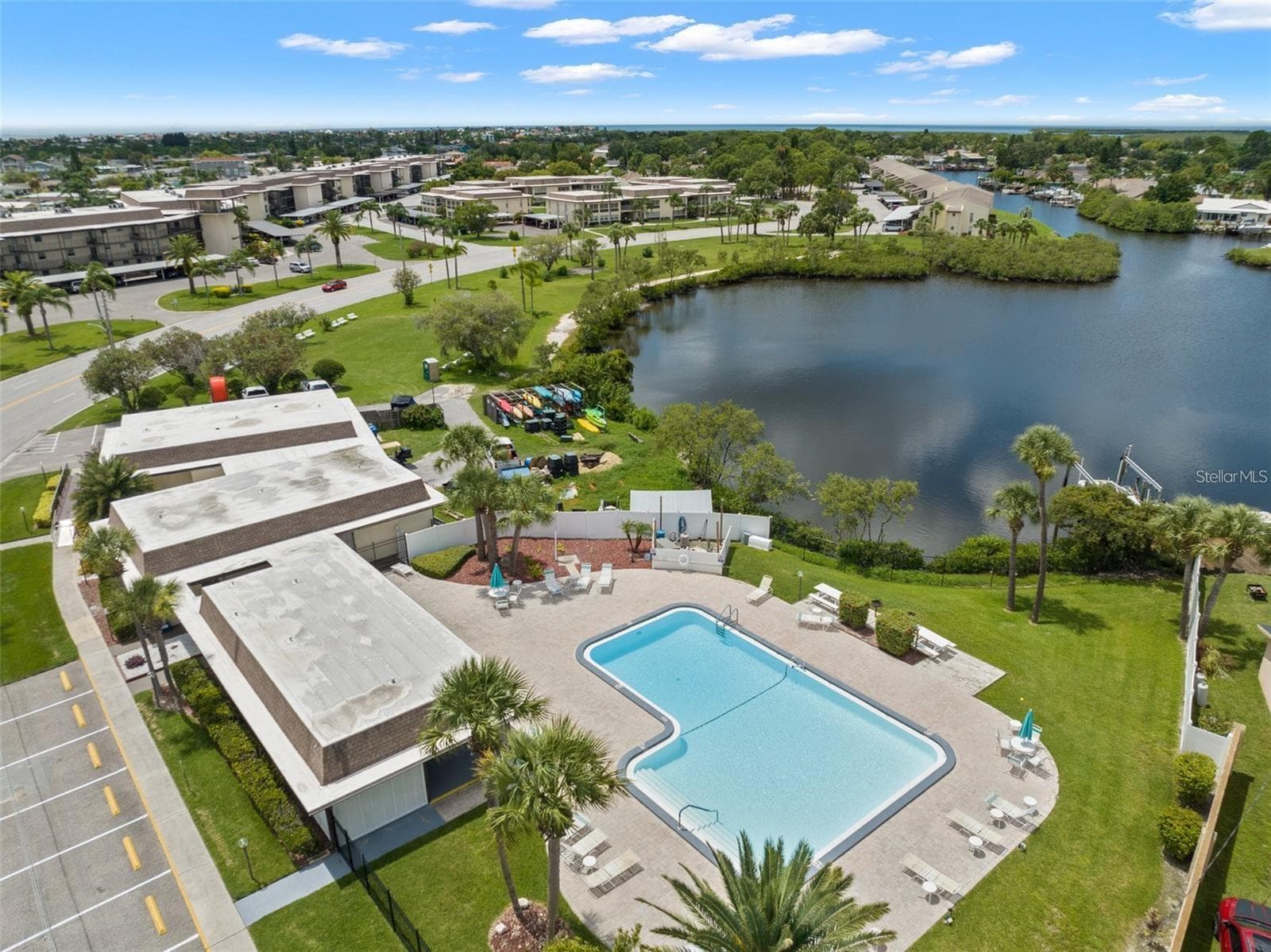 Condominium at 4660 MARINE PKWY #304, NEW PORT RICHEY, photo 14 of 16