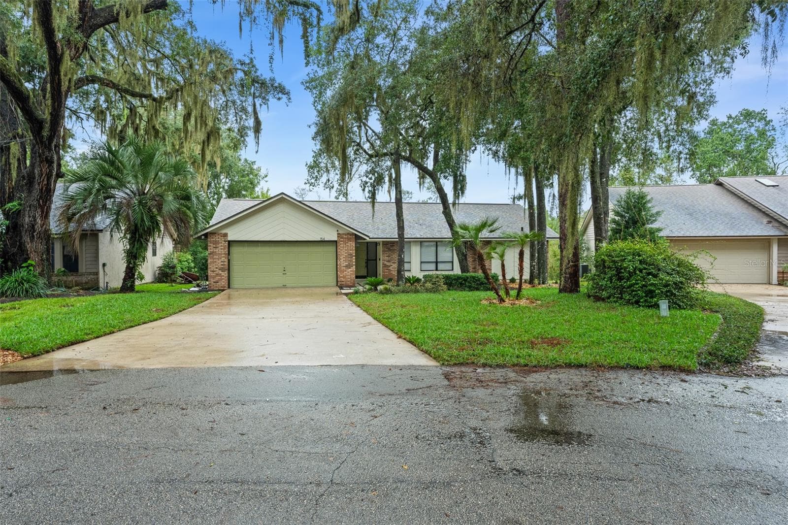 Single Family Residence at 154 CITRUS TREE LN, LONGWOOD, photo 2 of 43