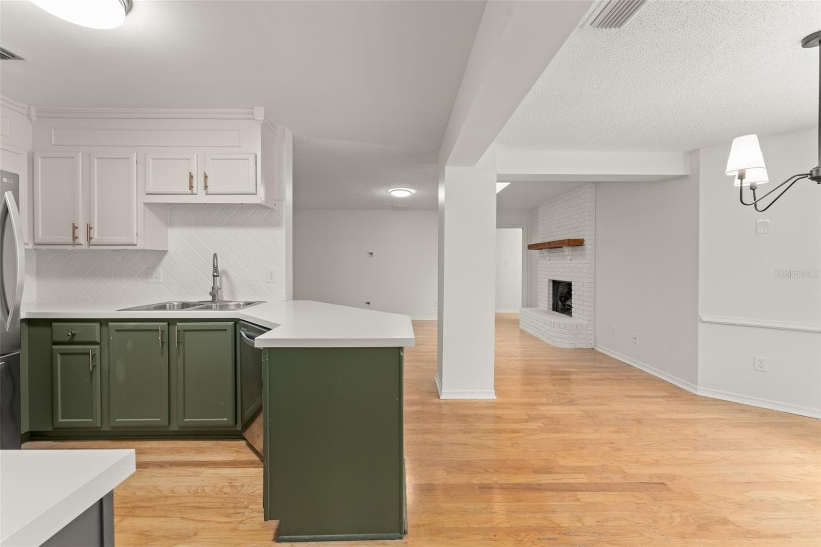Single Family Residence at 154 CITRUS TREE LN, LONGWOOD, photo 16 of 43