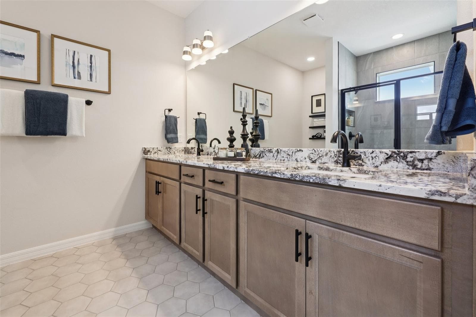 Townhouse at 11136 TIDEPOOL CT, SAN ANTONIO, photo 5 of 52