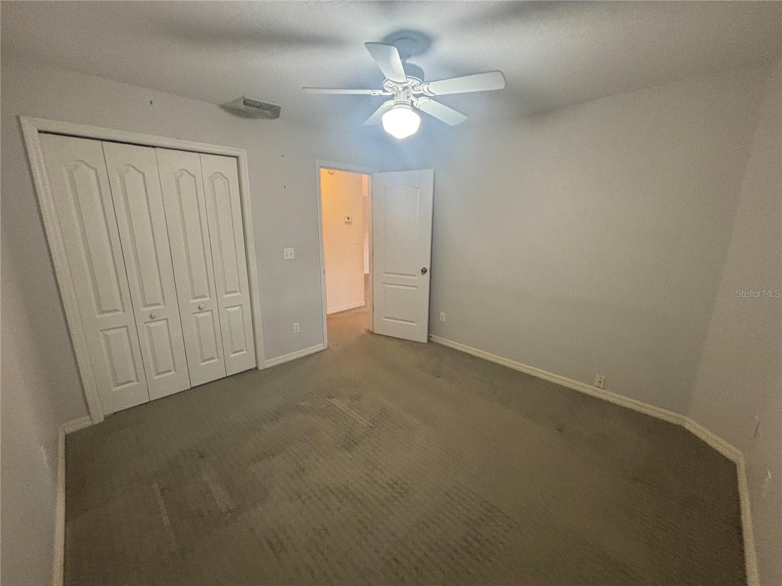 Single Family Residence at 8815 VILLAGE GREEN BLVD, CLERMONT, photo 9 of 25
