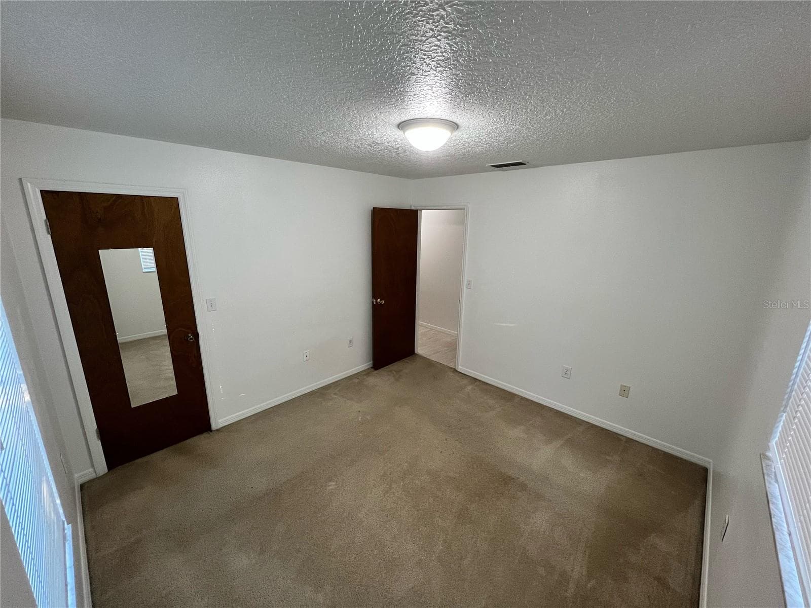 Single Family Residence at 33 LAKEVIEW CT, MASCOTTE, photo 11 of 22