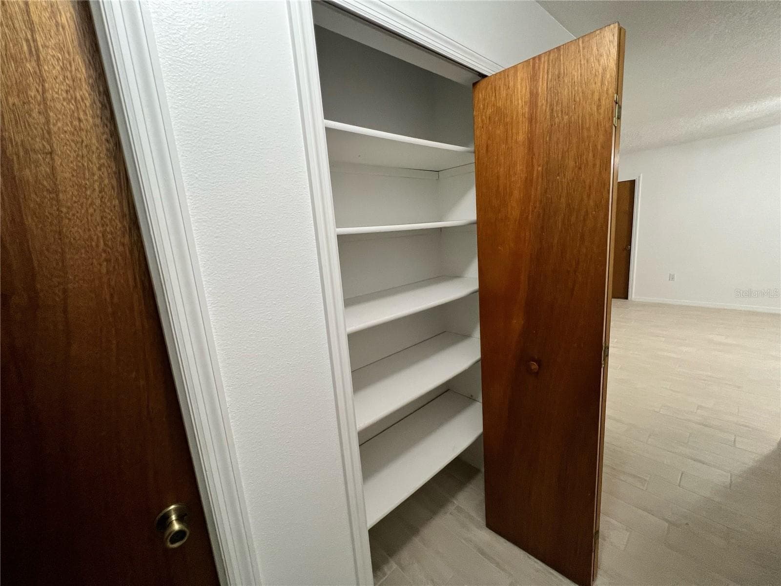 Single Family Residence at 33 LAKEVIEW CT, MASCOTTE, photo 15 of 22
