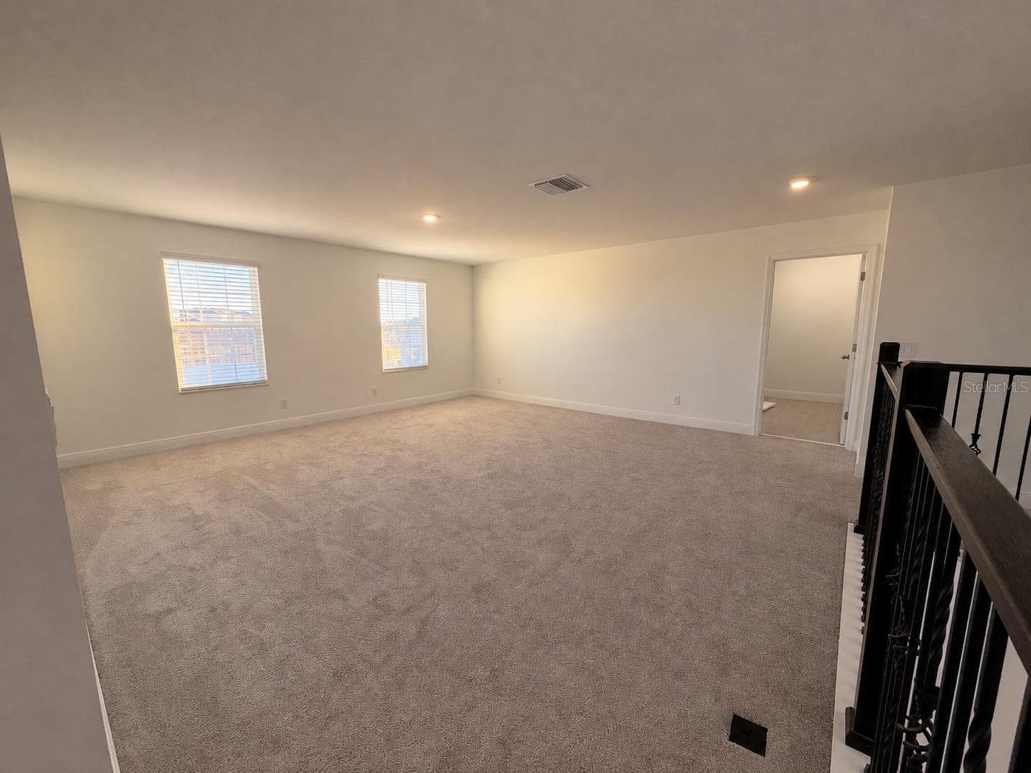 Loft - 7028 ROLLING GARDENS LOOP, GROVELAND
